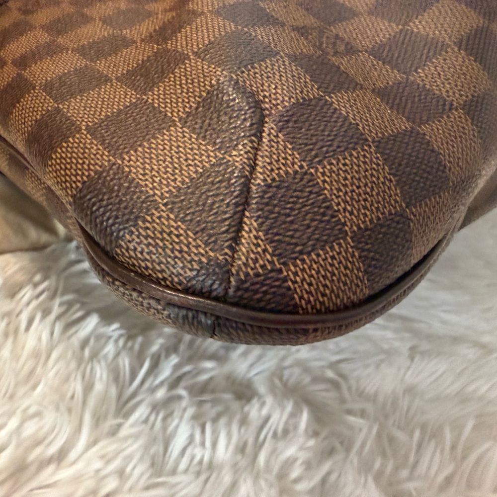 🎉HP🎉Authentic Louis Vuitton Bloomsbury Crossbody Handbag - Complete Set! - Picture 8 of 15